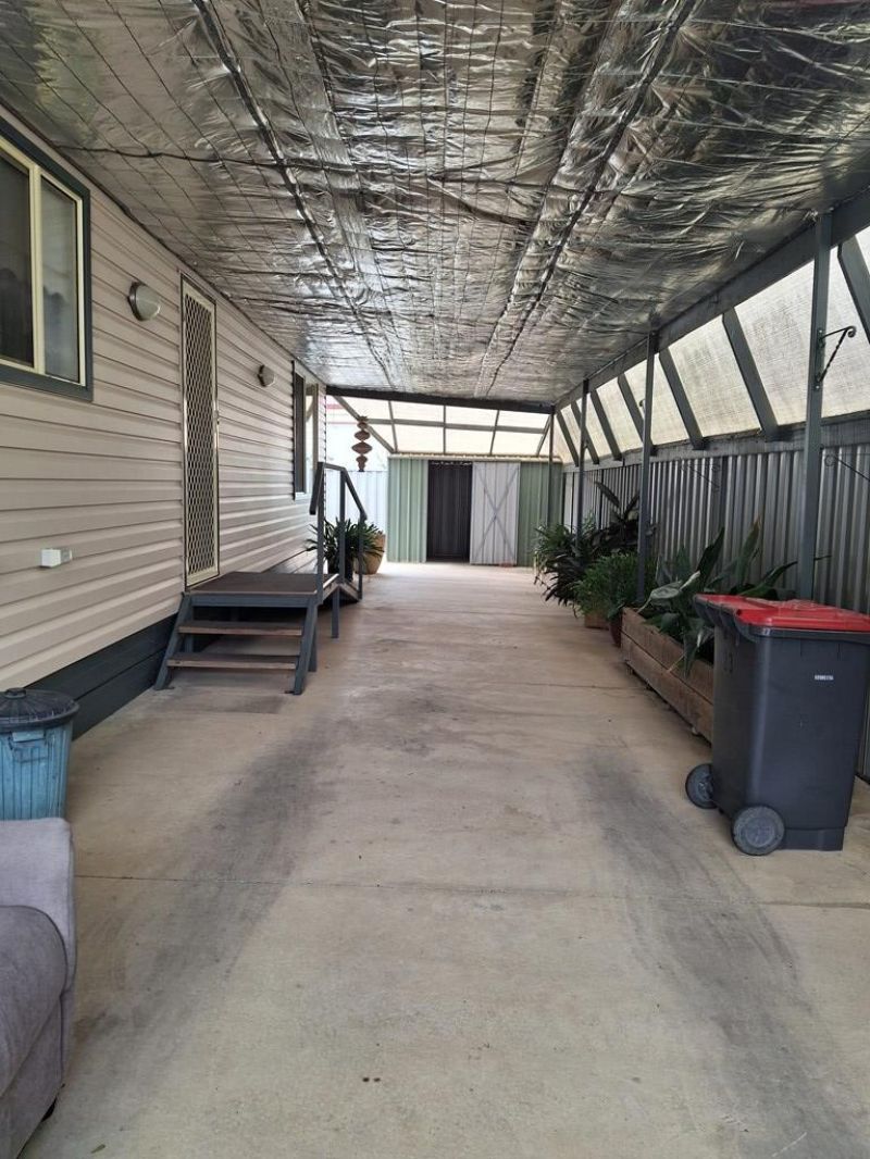 Spacious and ready to move in.