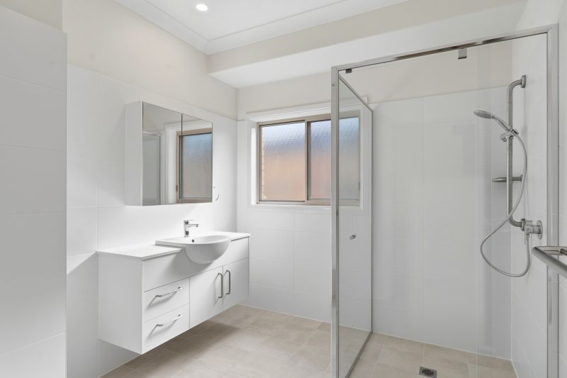 Live your retirement dream in this modern and spacious villa