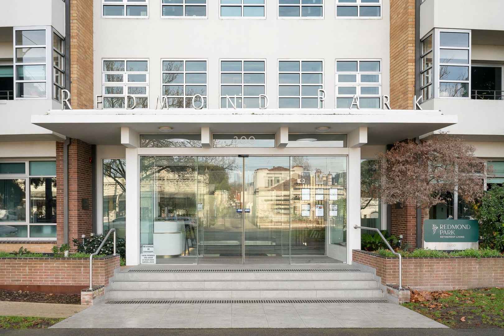Spacious third-floor apartment with city views