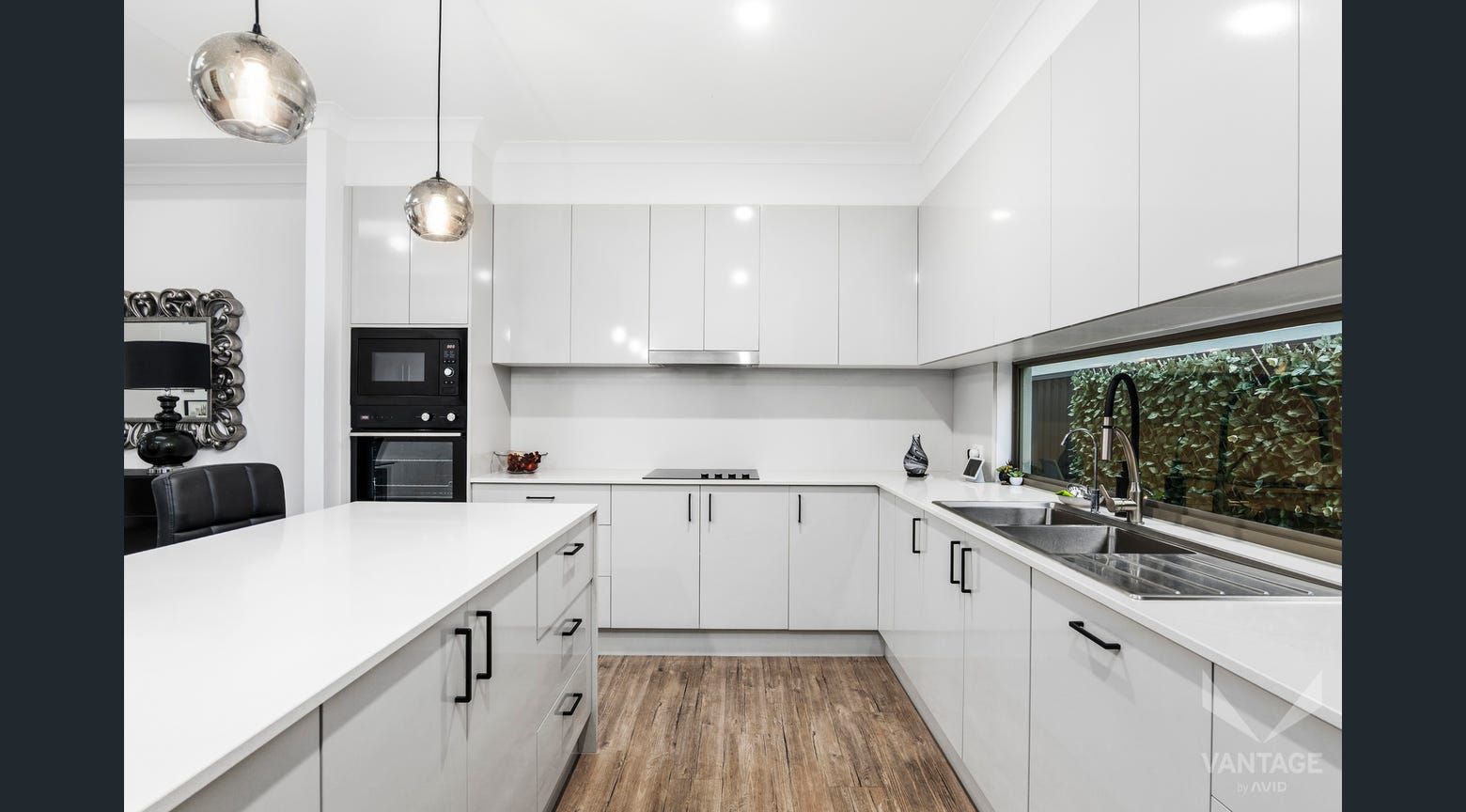 Stylish, Sophisticated & Just Like New- A Showstopper in Logan Village Green