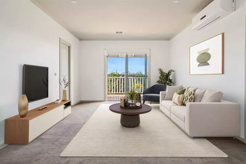 Lifestyle Officer - Light and Bright, Fantastic Location