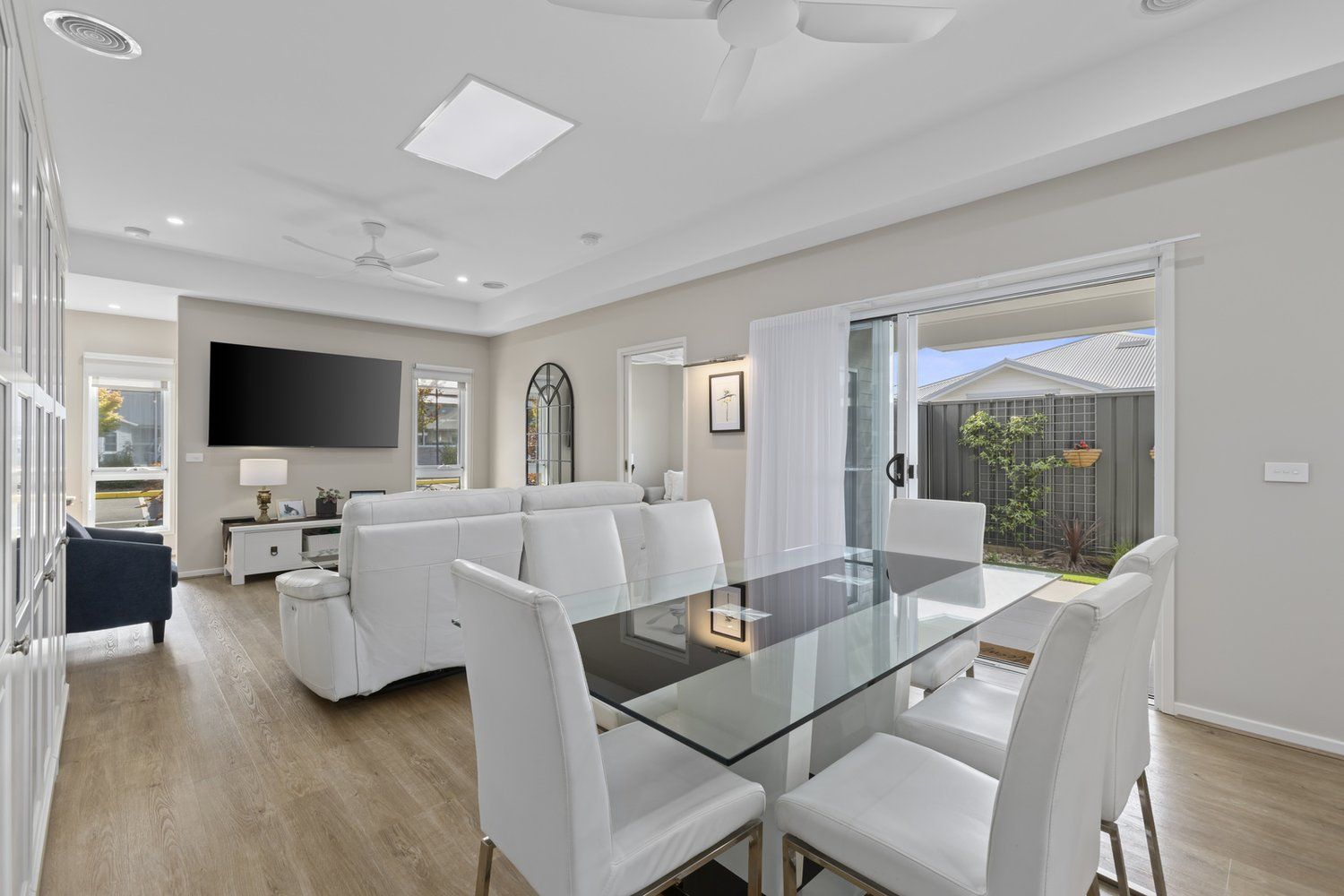 Desirable Location  – Space, Privacy and Comfort