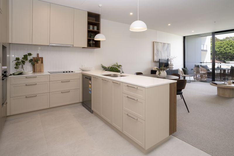 Well-positioned apartment boasting a roomy balcony