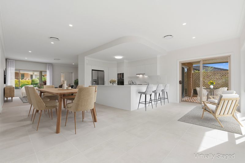 Live your retirement dream in this modern and spacious villa