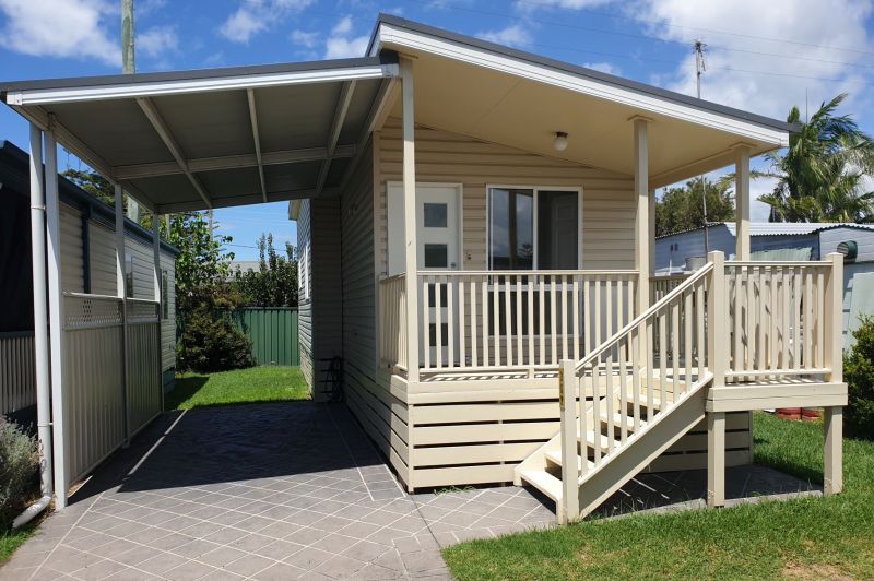 Jettys by the Lake site - 362