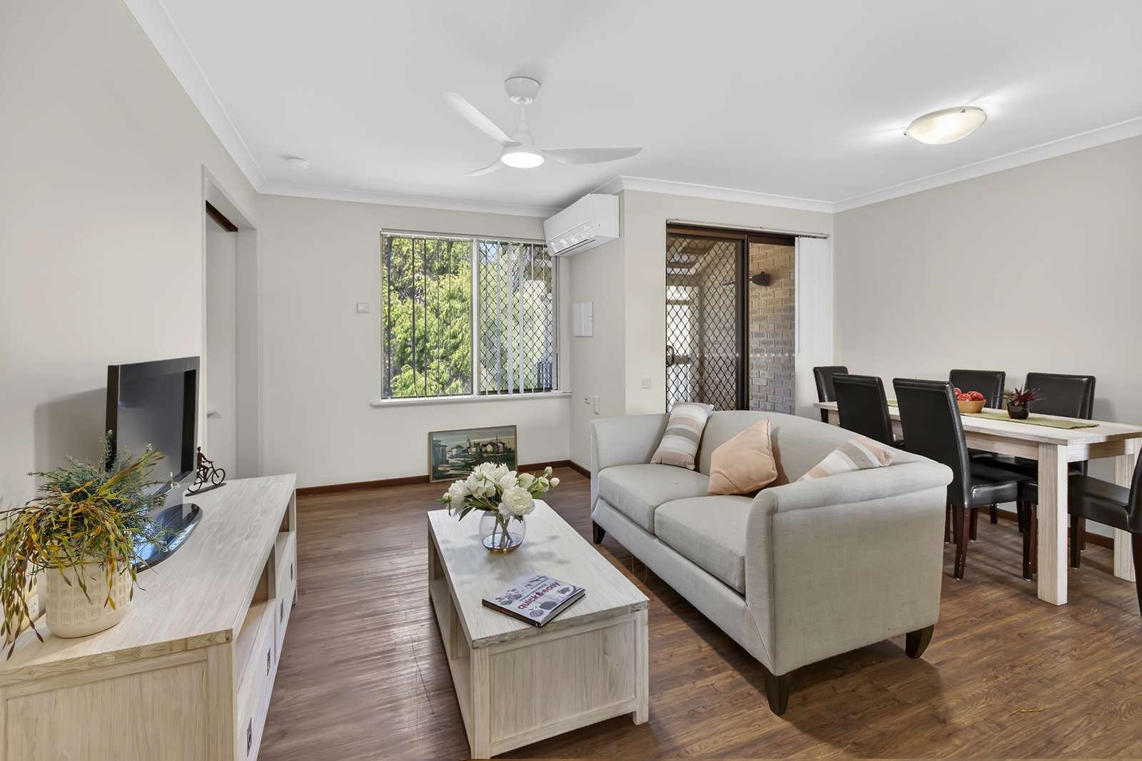 Light-filled two-bedroom villa with park views from the balcony