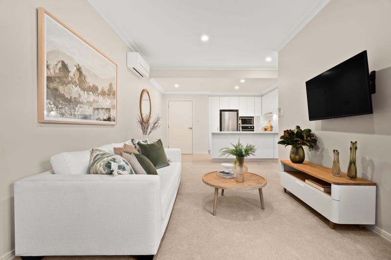 Ground-floor two-bedroom apartment!