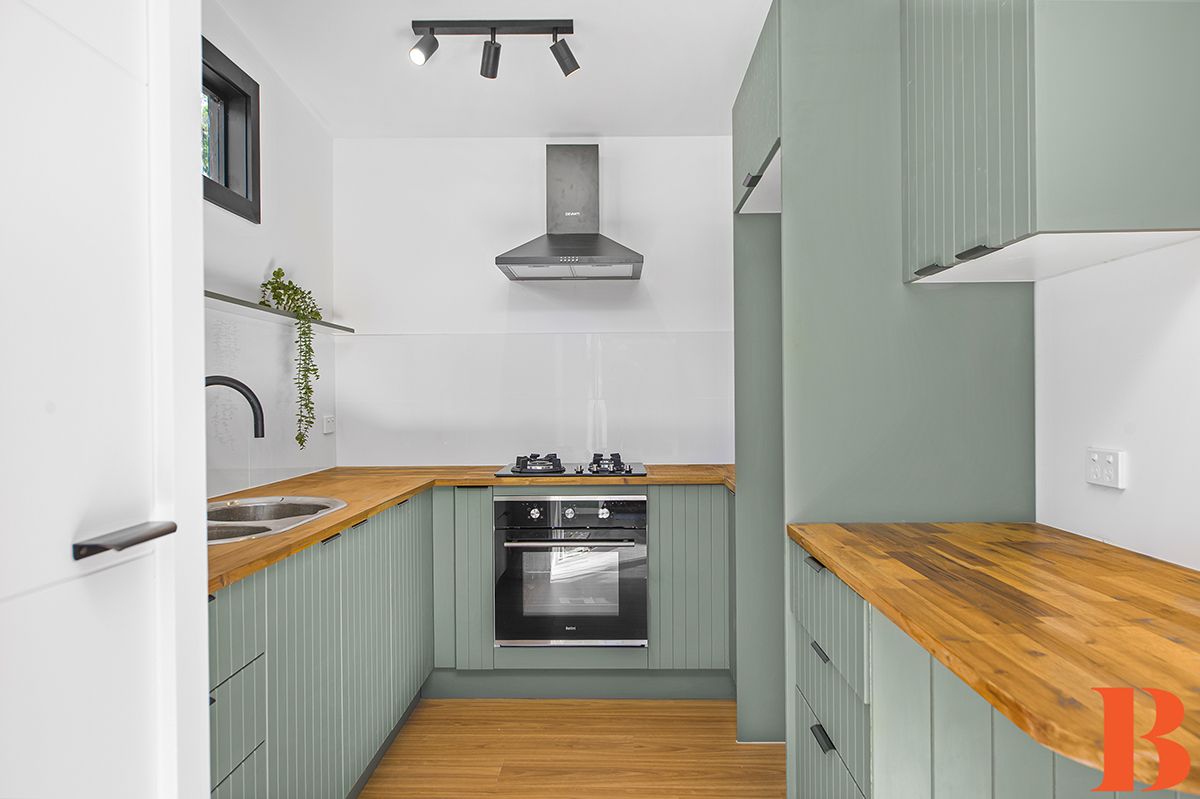 Broadlands Green Point - Fully Re-built - Magnificent throughout