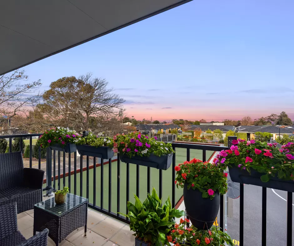 Amazing Village Apartments, in the Heart of the Shopping Hub 