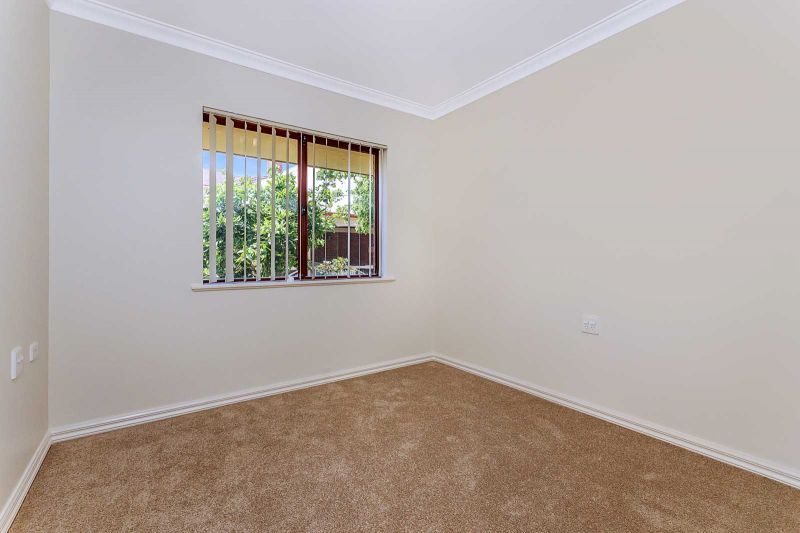 ARCADIA WATERS BICTON - Sought After 3 Bed Villa with Garden Views