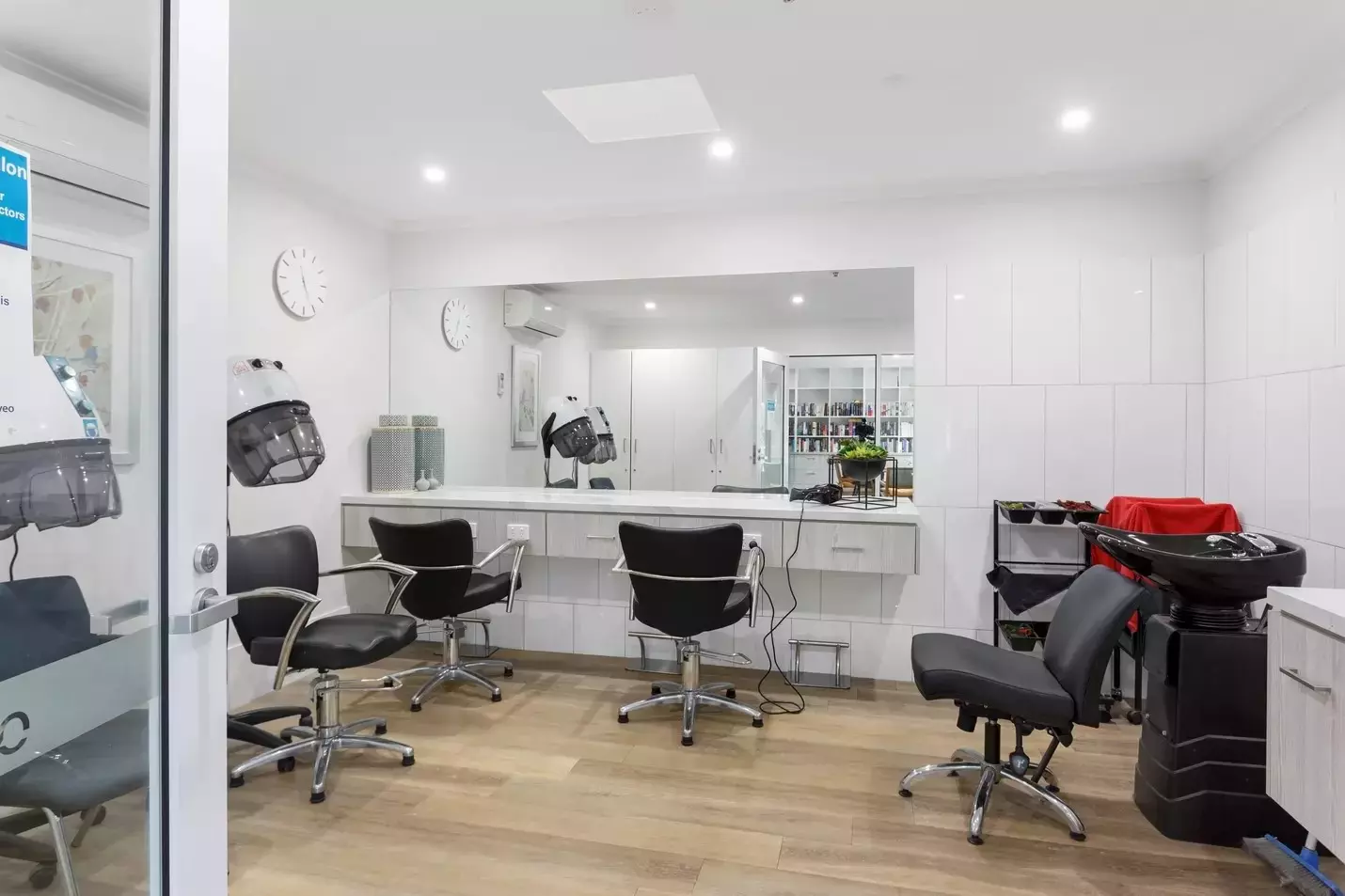 Resthaven Melrose Park Retirement Living offers comfortable 1, 2, and 3- bedroom units perfectly positioned between Glenelg Beach and Adelaide’s thriving CBD