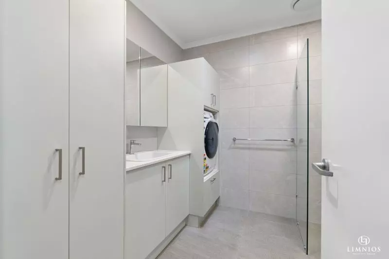 Perfect for those looking to downsize to a home with contemporary features