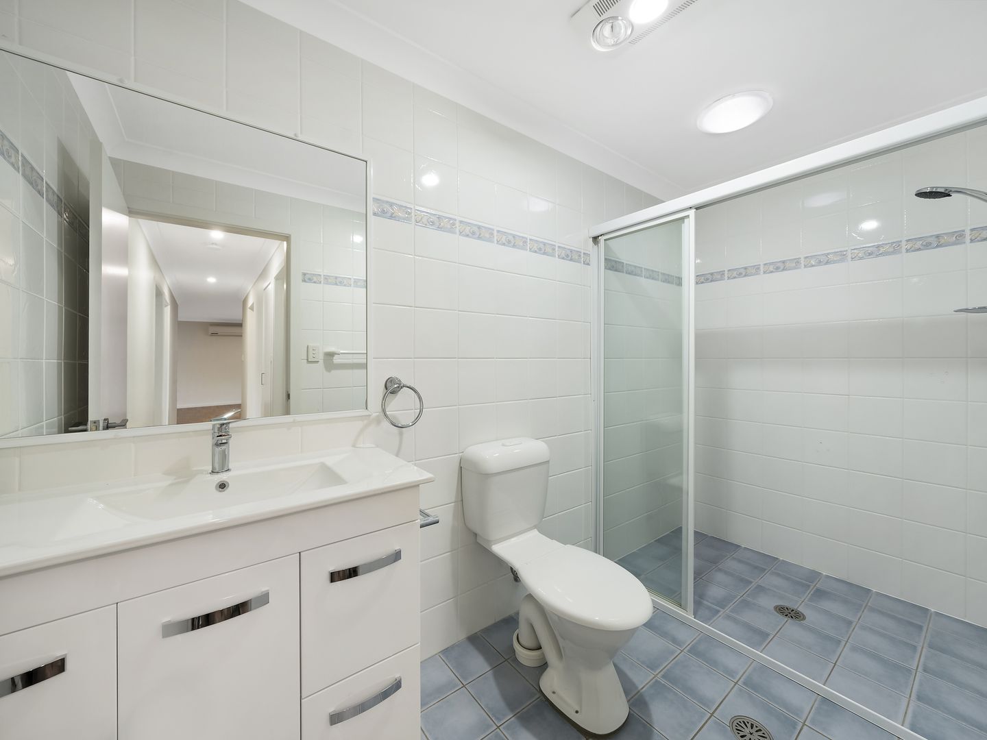 223/1 Cape Hawke Drive, Forster