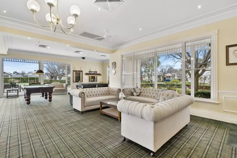 Two Bedroom Home Close To Clubhouse and Pool