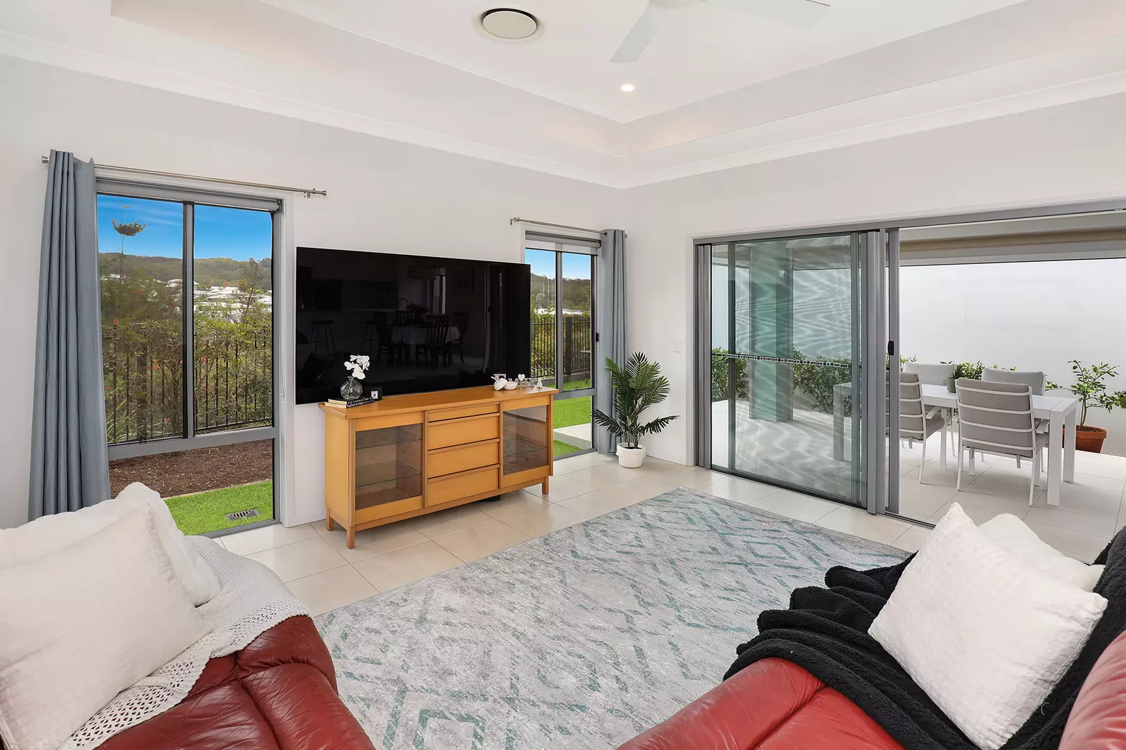 Elevation, Outlook, Presentation! - V207 Halcyon Lakeside