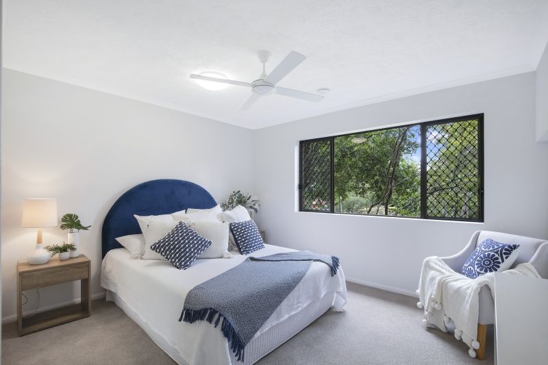 Modern 2-bedroom villa in quiet location