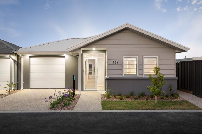 Write the next chapter of your story at Lakeside Lara & choose from our range of stunning home designs including the Gippsland.