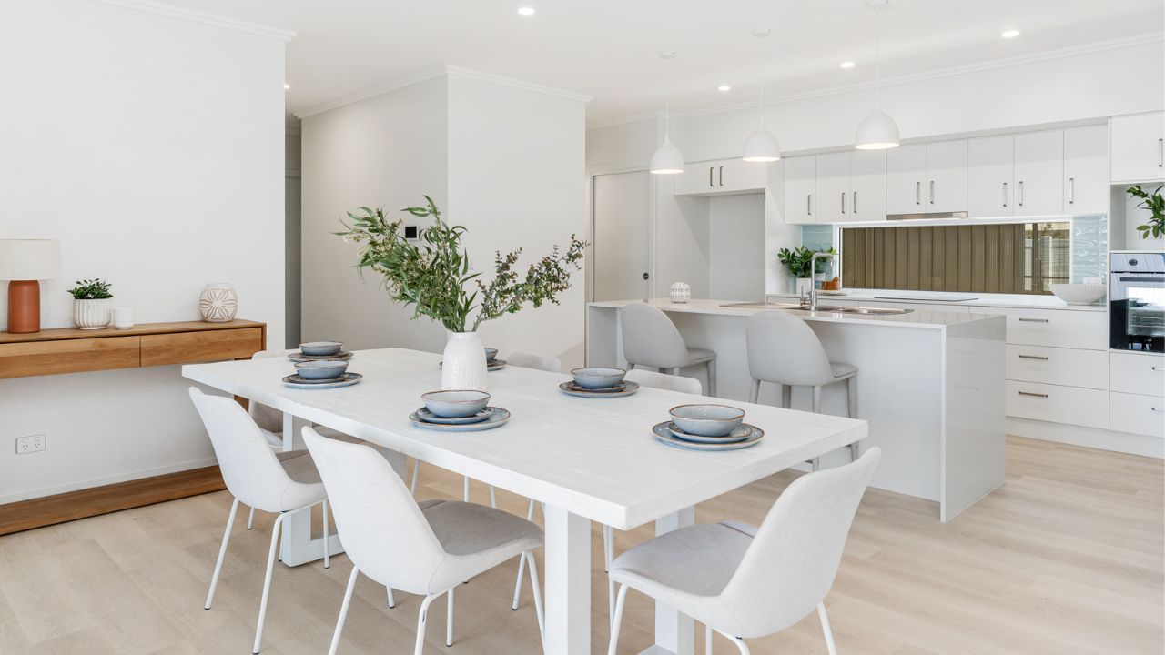 Hamilton | Entertain in Style