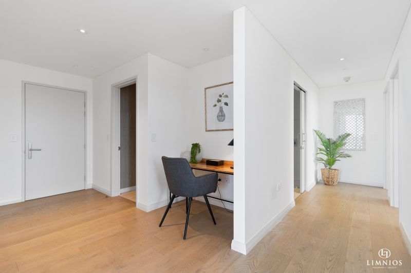 Stunning views from this 6th floor apartment!