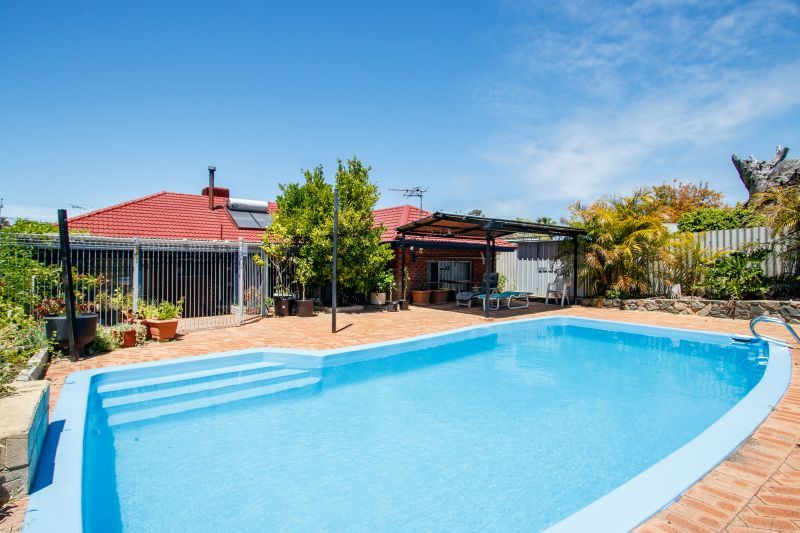 So much land, so close to everything, so much potential!