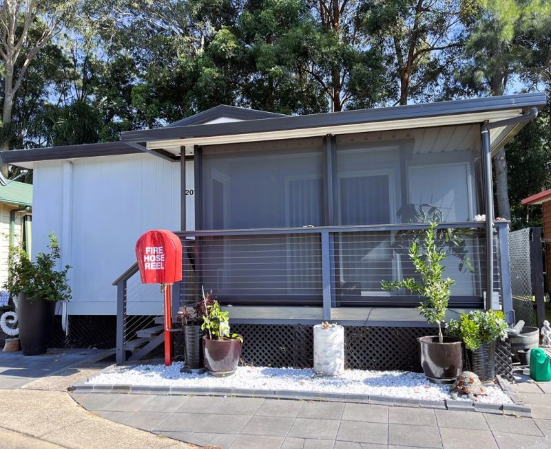 Updated 2 Bedroom Riverside Gem!
