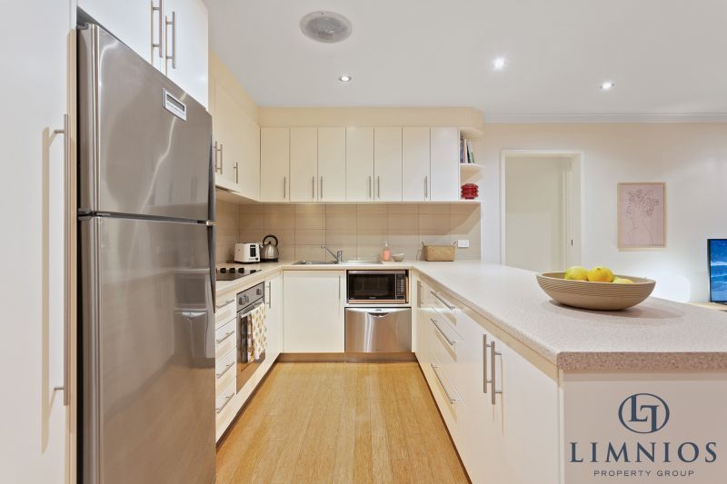 Premiere Location and Lifestyle!!