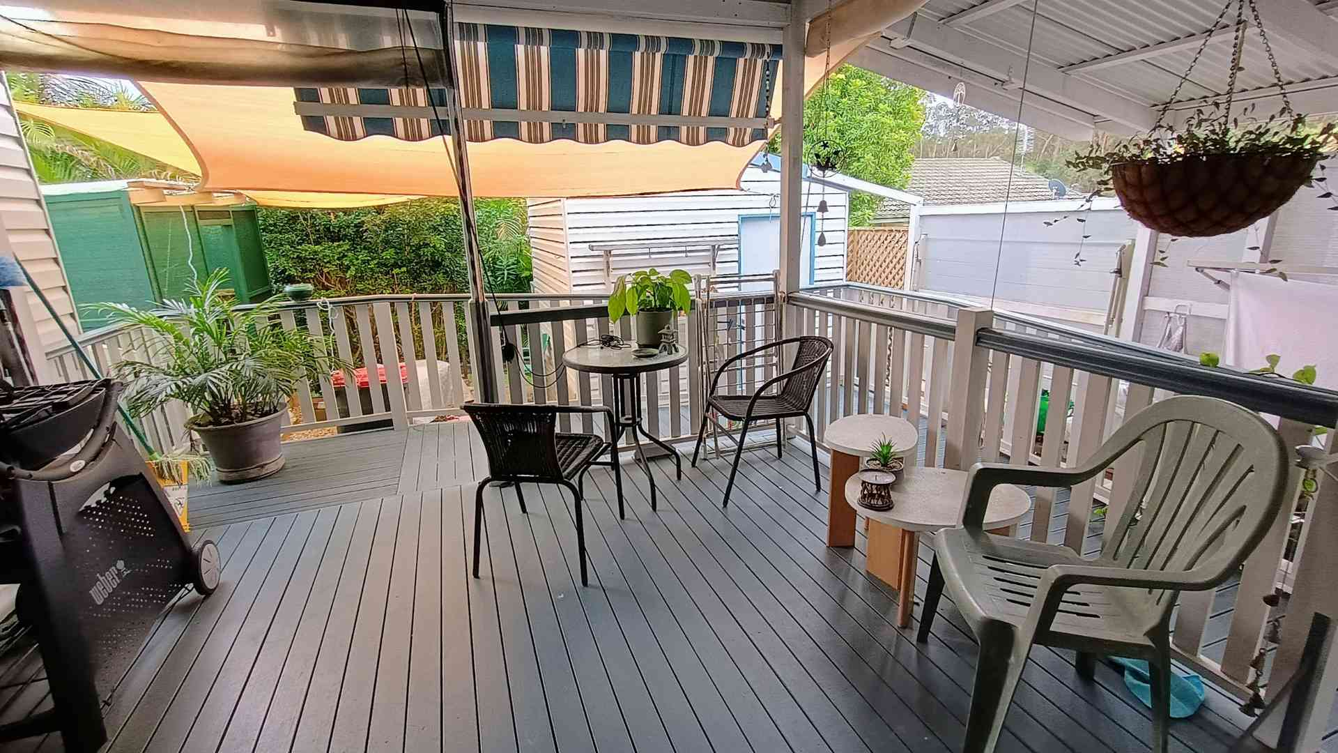 Faringdon Village NOTHING TO DO MOVE RIGHT IN - SPACIOUS & ROOMY 