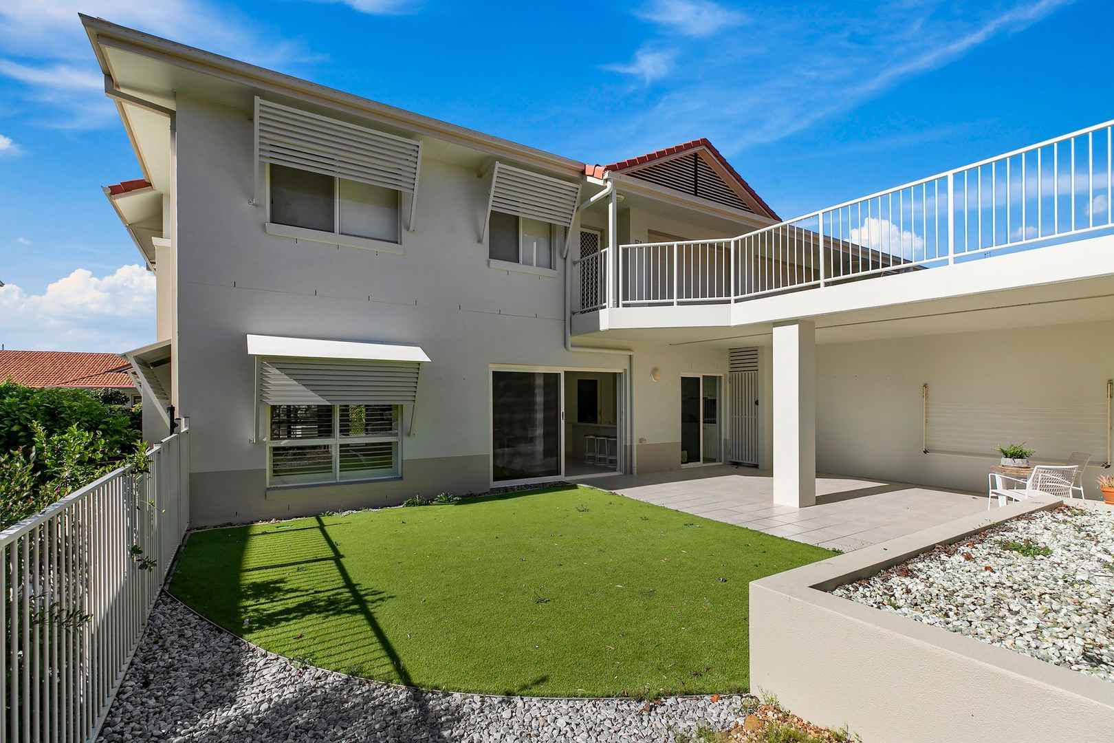 Spacious living, exceptional entertaining and an expansive lawn!