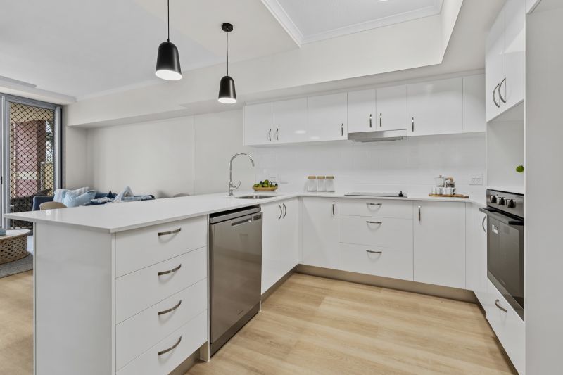 Relaxed bayside living in a two-bedroom apartment