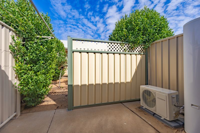 Single Catered Unit with weekly lunch package option* – Rent in Seniors Community