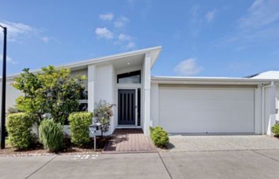 Palm Lake Caloundra Cay - Home 232 "Valencia"