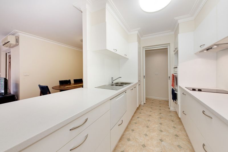 BE QUICK : SOUGHT AFTER SUNFILLED 2BR APARTMENT WITH A GLORIOUSLY GREEN OUTLOOK TO THE EAST