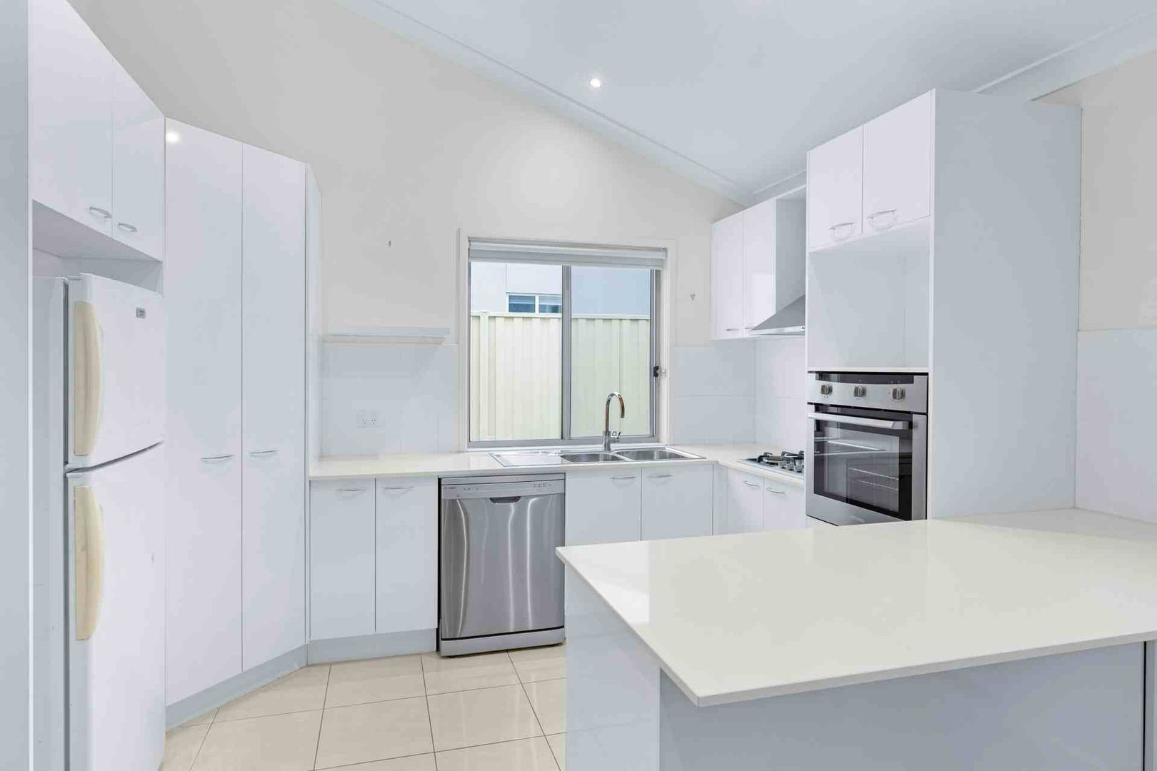 HOME 74 PALM LAKE RESORT TRUGANINA