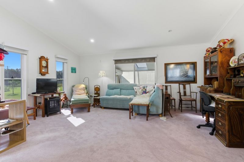 Don't Fence Me In! Outlook!