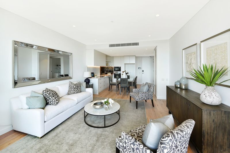 One bedroom apartment with gorgeous views