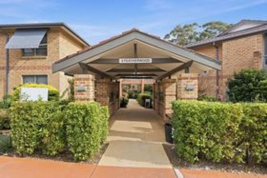 Stylish Upper-Floor Living with Bushland Outlook