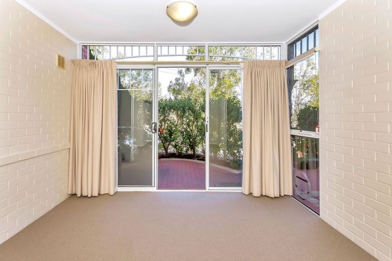 ARCADIA WATERS SWANBOURNE - Don't let this one get away!