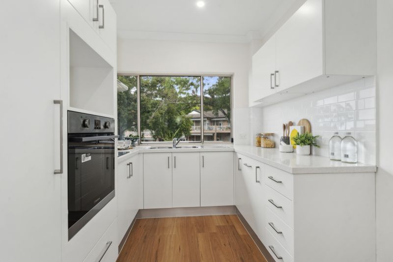 Light & bright one-bedroom unit