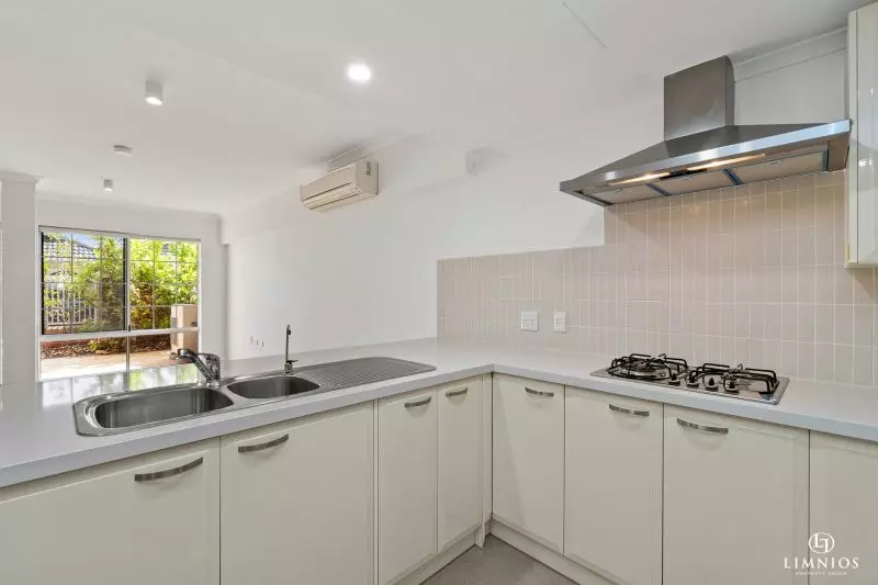 SOLD North facing, courtyard villa in the heart of Mercy Village.