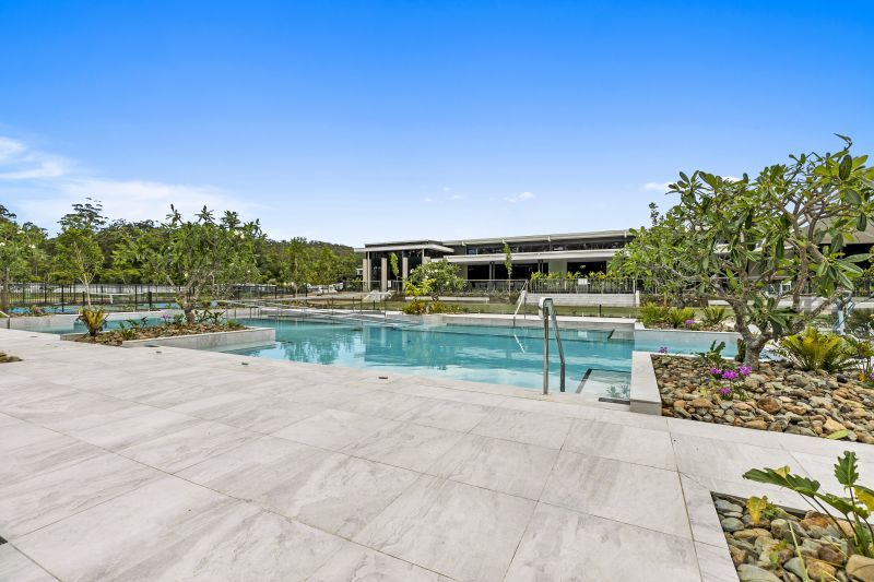 Exquisite Lakeside Property