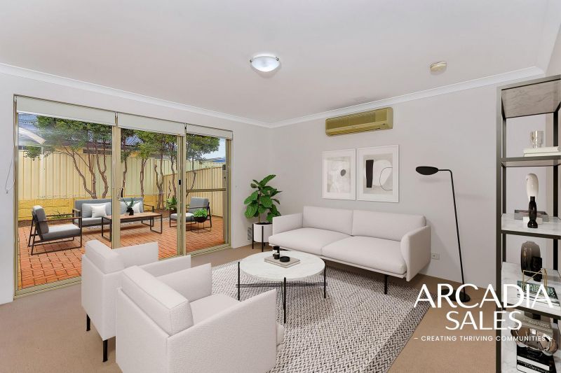 Newly Refurbished. Lovely Open Plan living