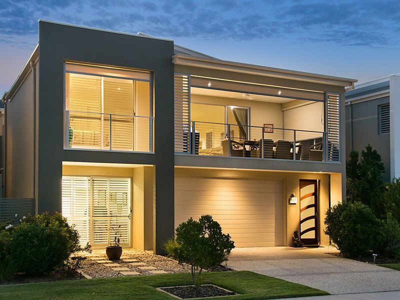 Luxury, Landing living