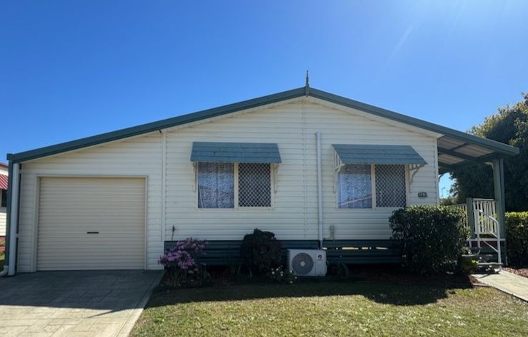 Villa - 2 Bedrooms - Large Balcony - Green Space - Corner Block - NEW Listing!  