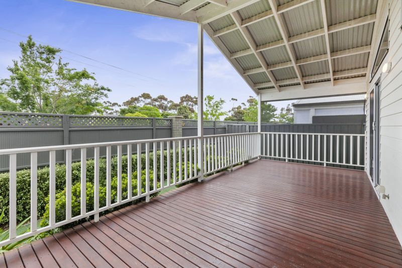 Immaculate Home with Spacious Entertaining Deck!