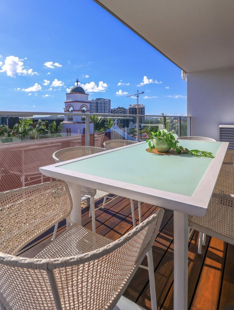 Move In and Enjoy Stress-Free Retirement Living in a Spacious Two-Bedroom Apartment in the heart of the Gabba