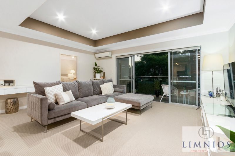 Super spacious, lock and leave Urban living