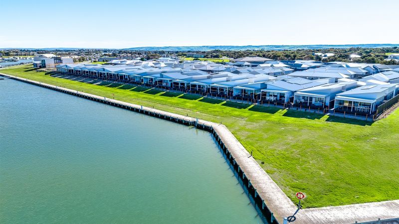Waterfront 3-bedroom home, Altair Design