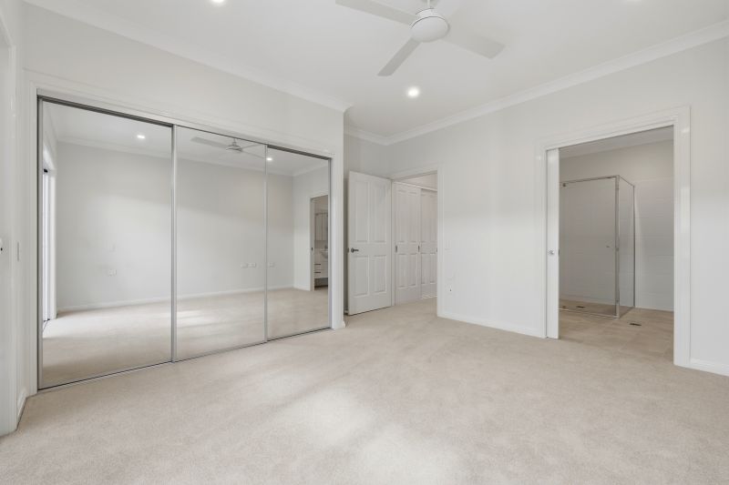 Privately located villa with easy walk to all village facilities.