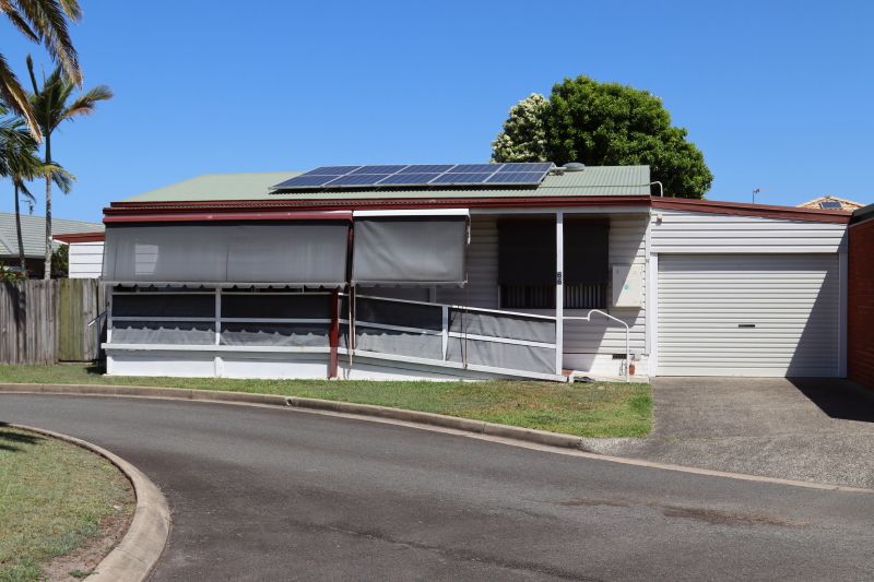 Palm Lake Resort - Banora Point, Over 50's Pet friendly Lifestyle village