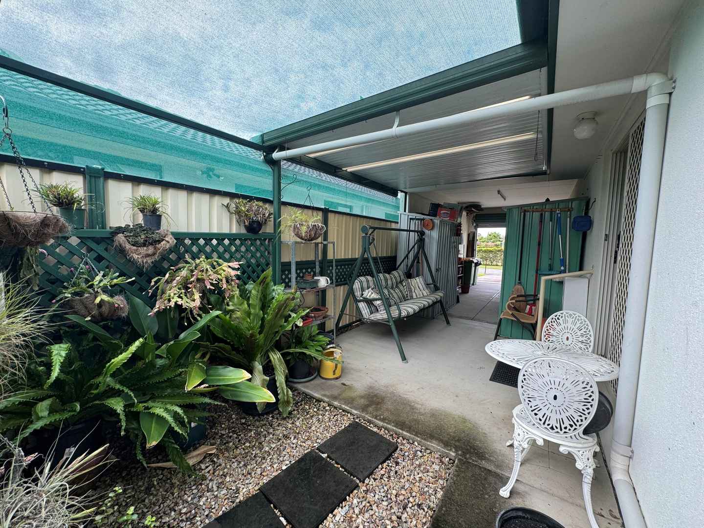 Retire in Peace & Quiet - Overlooking the Lawn Bowls Green